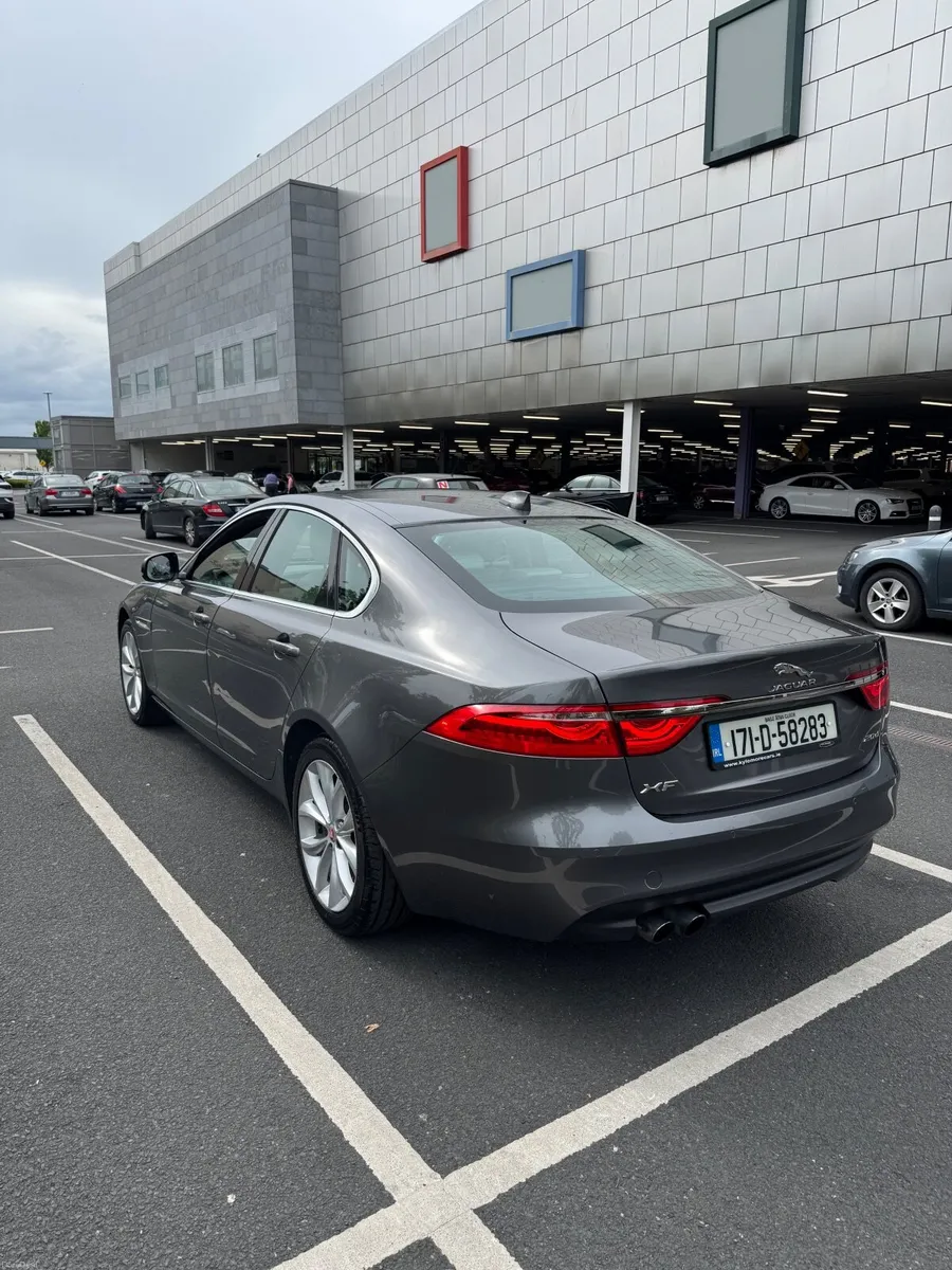 Jaguar XF 2017 - Image 5