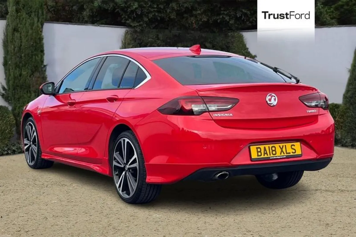 Vauxhall Insignia 2.0 Turbo D SRi Vx-line Nav 5dr - Image 2