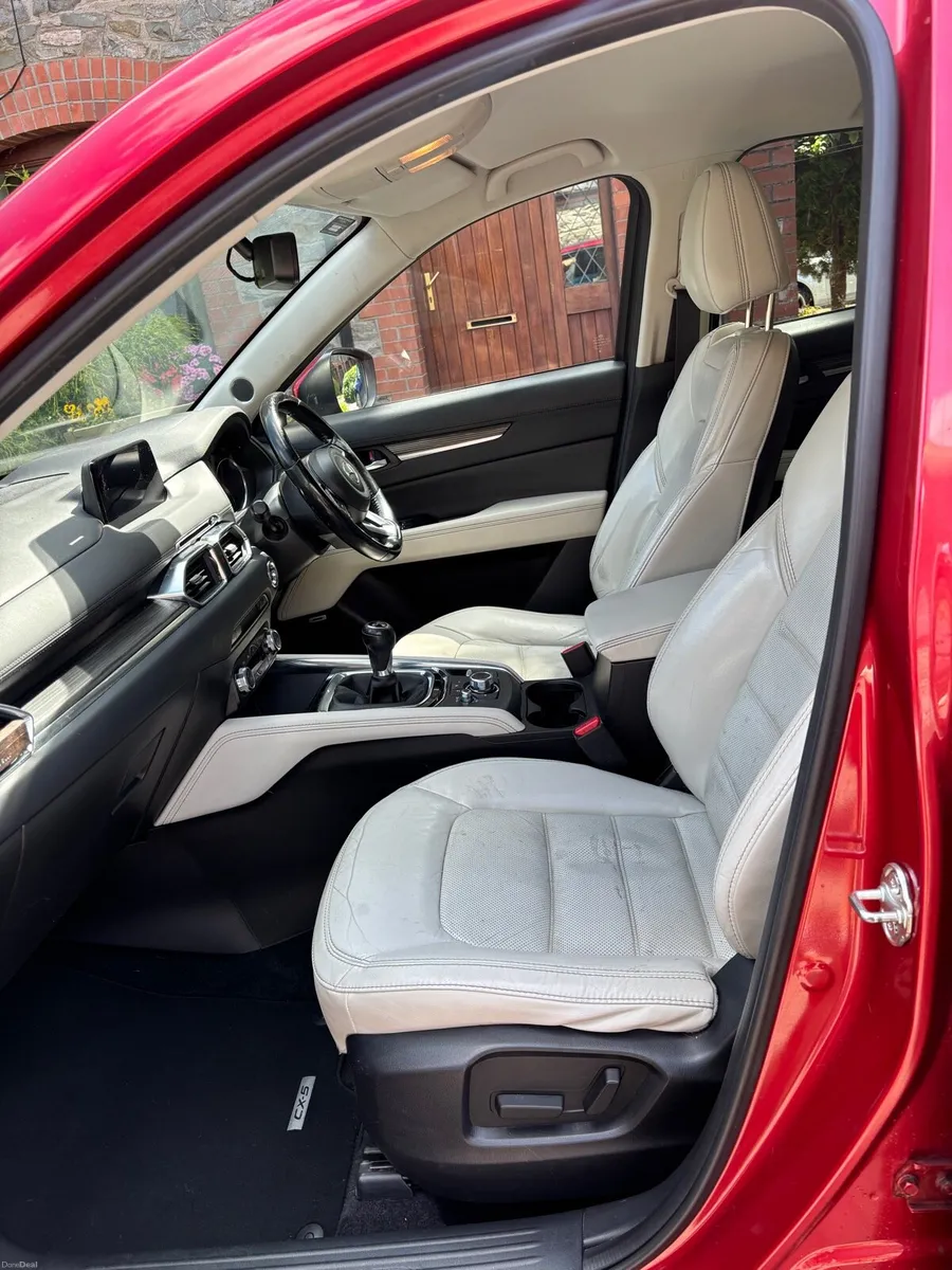 172 Mazda CX-5 2.2D PLATINUM - Image 3