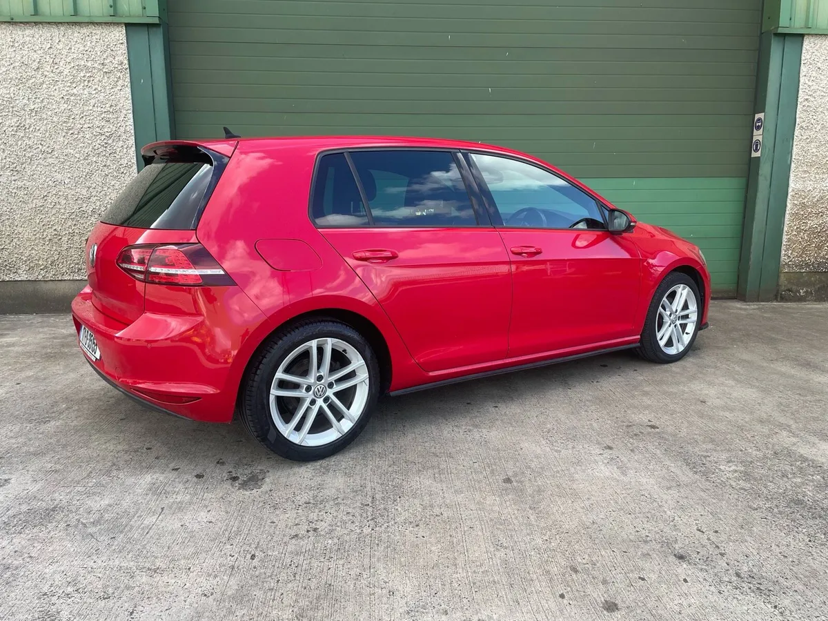2017 Volkswagen Golf TDI - Image 3