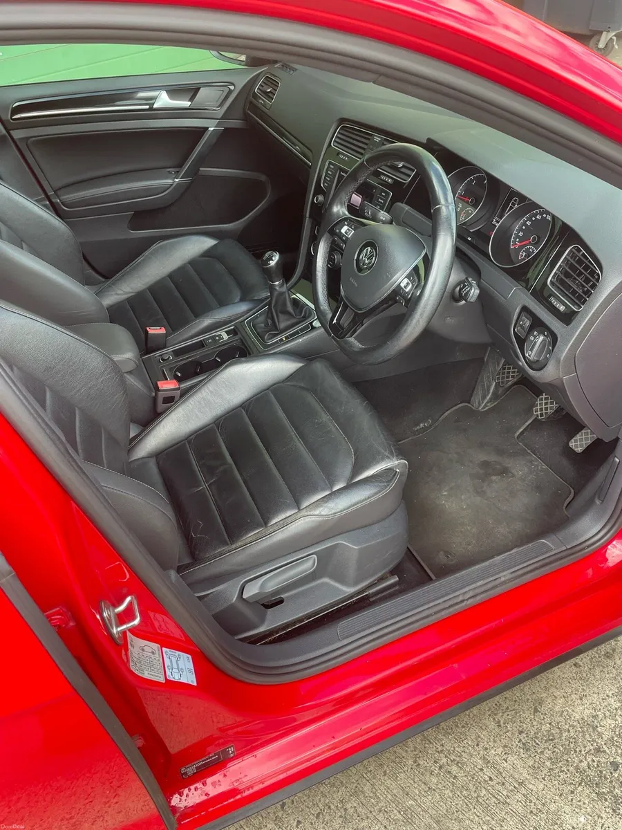 2017 Volkswagen Golf TDI - Image 6