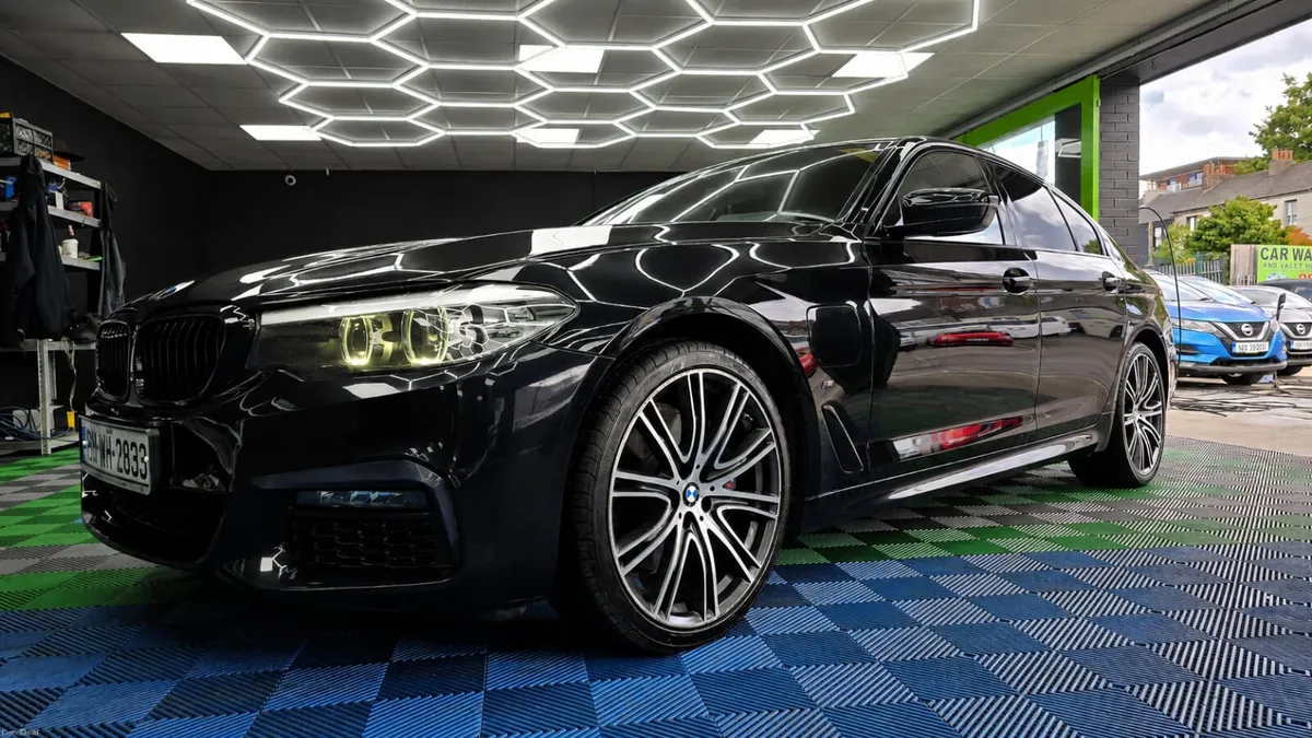 BMW 5-Series 2020 M sport Sun roof AA APPROVED - Image 5