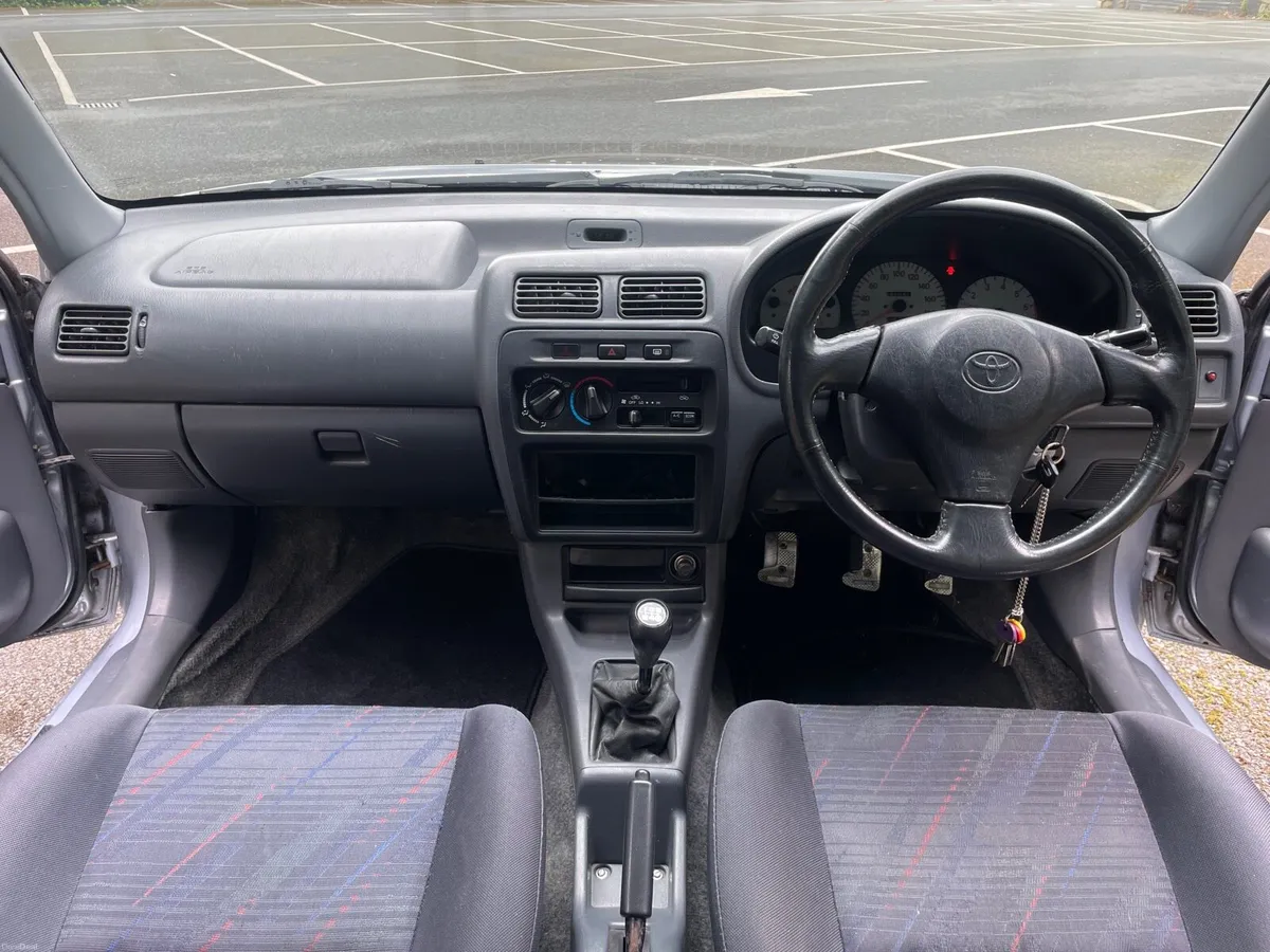 Toyota Starlet 1998 - Image 6