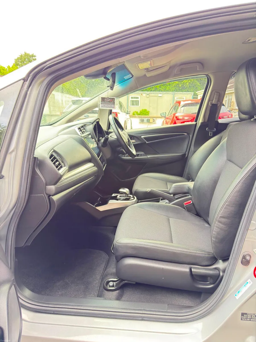 HONDA FIT 2019 LEATHER CRUISE CONTROL - Image 5