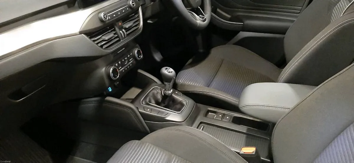 Ford focus Titanium 1.5 diesel - Image 2