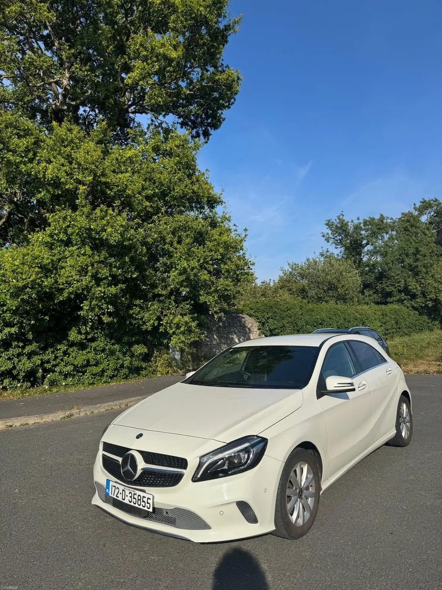MERCEDES BENZ A180 - Image 1