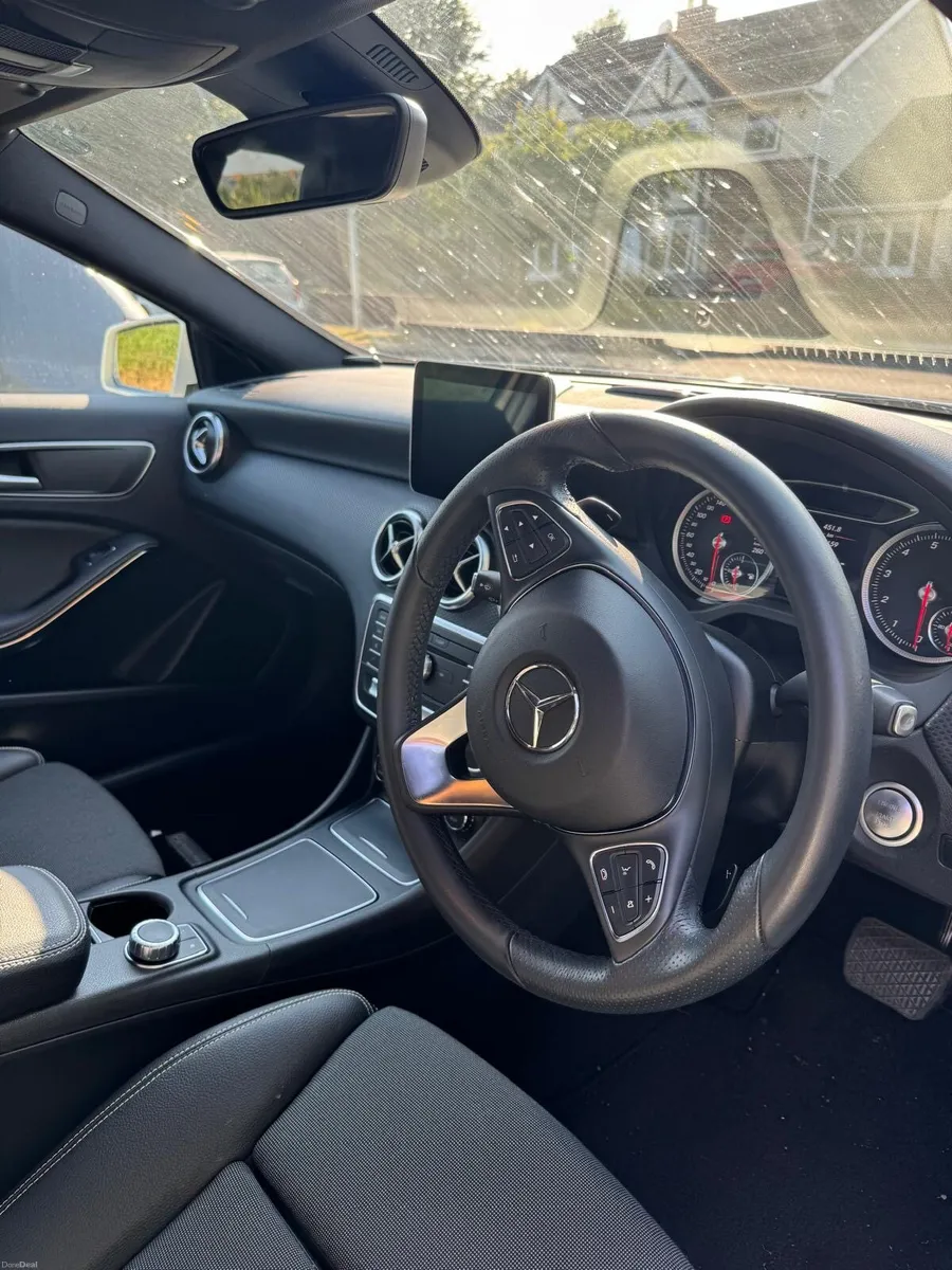 MERCEDES BENZ A180 - Image 6