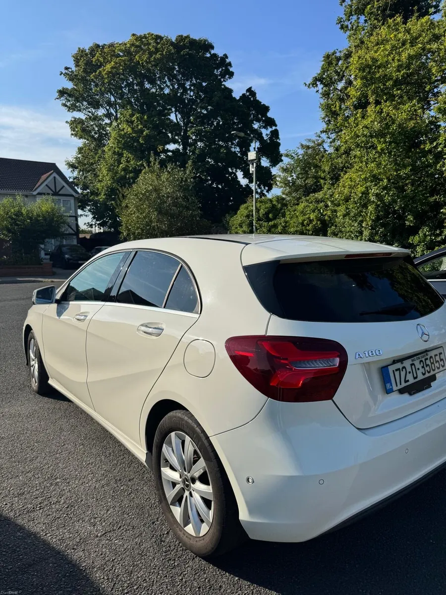 MERCEDES BENZ A180 - Image 4