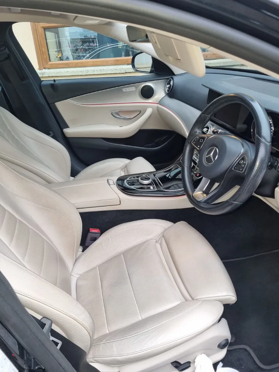 Mercedes-Benz E-Class 2017 - Image 3