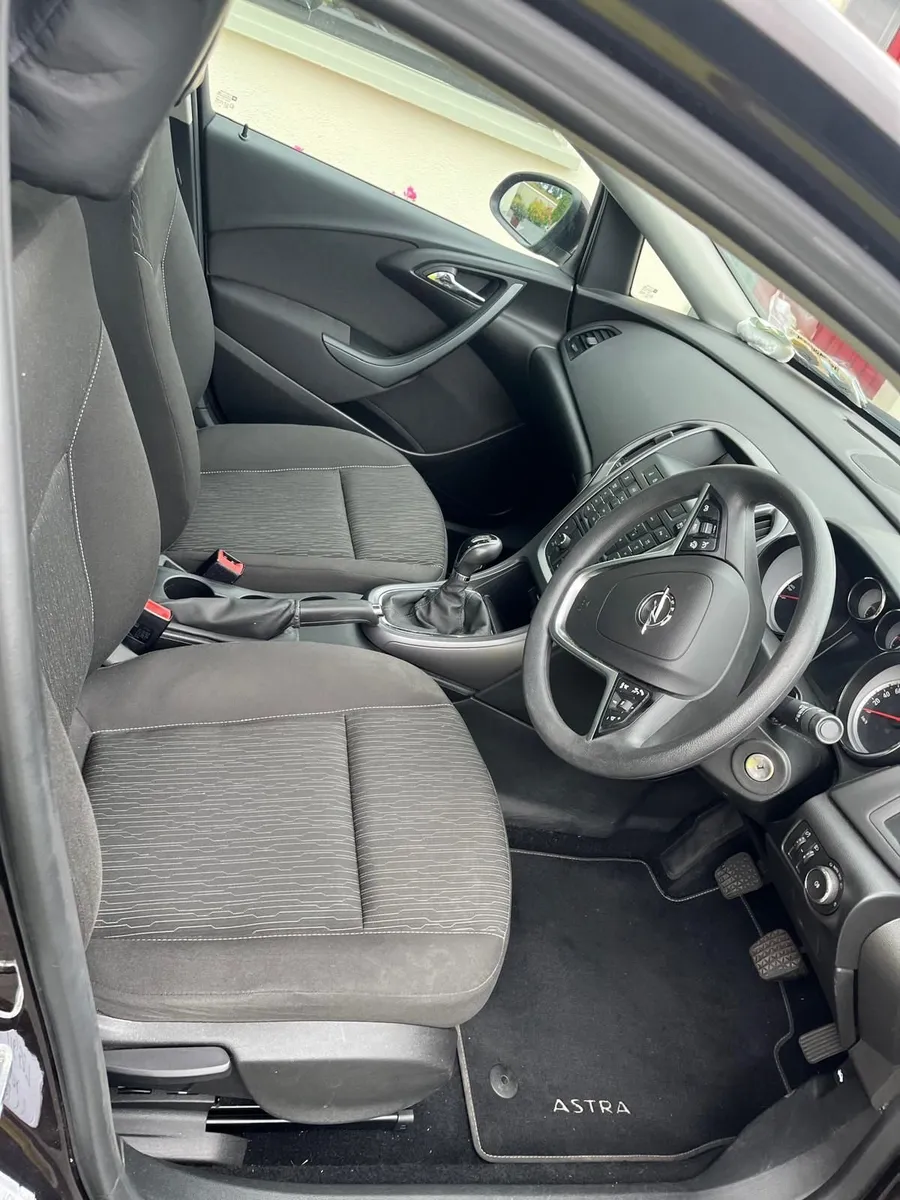 Opel Astra 2018 1.6 CDTI Diesel - Image 3