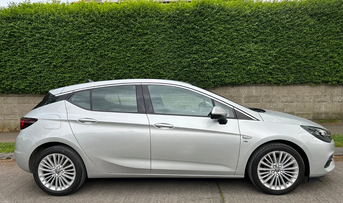 2020 OPEL ASTRA ELITE PETROL LEATHER INTERIOR - Image 4