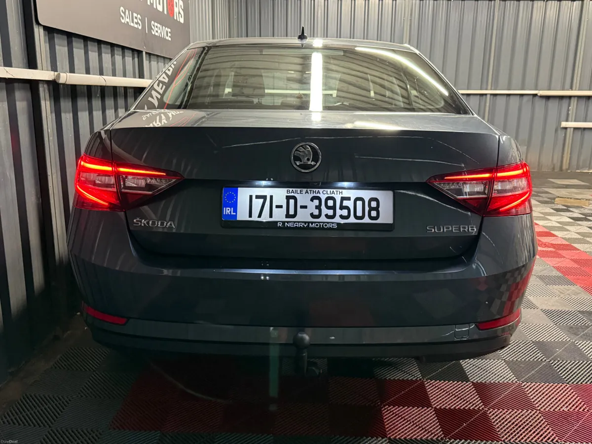 2017 Skoda Superb 1.6 TDI 120bhp Style Manual - Image 2