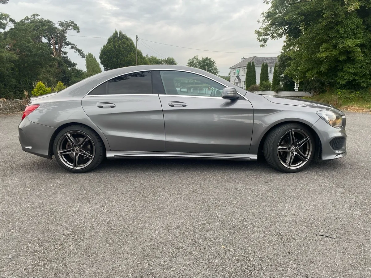 Mercedes Benz CLA 180 AMG Line - Image 3