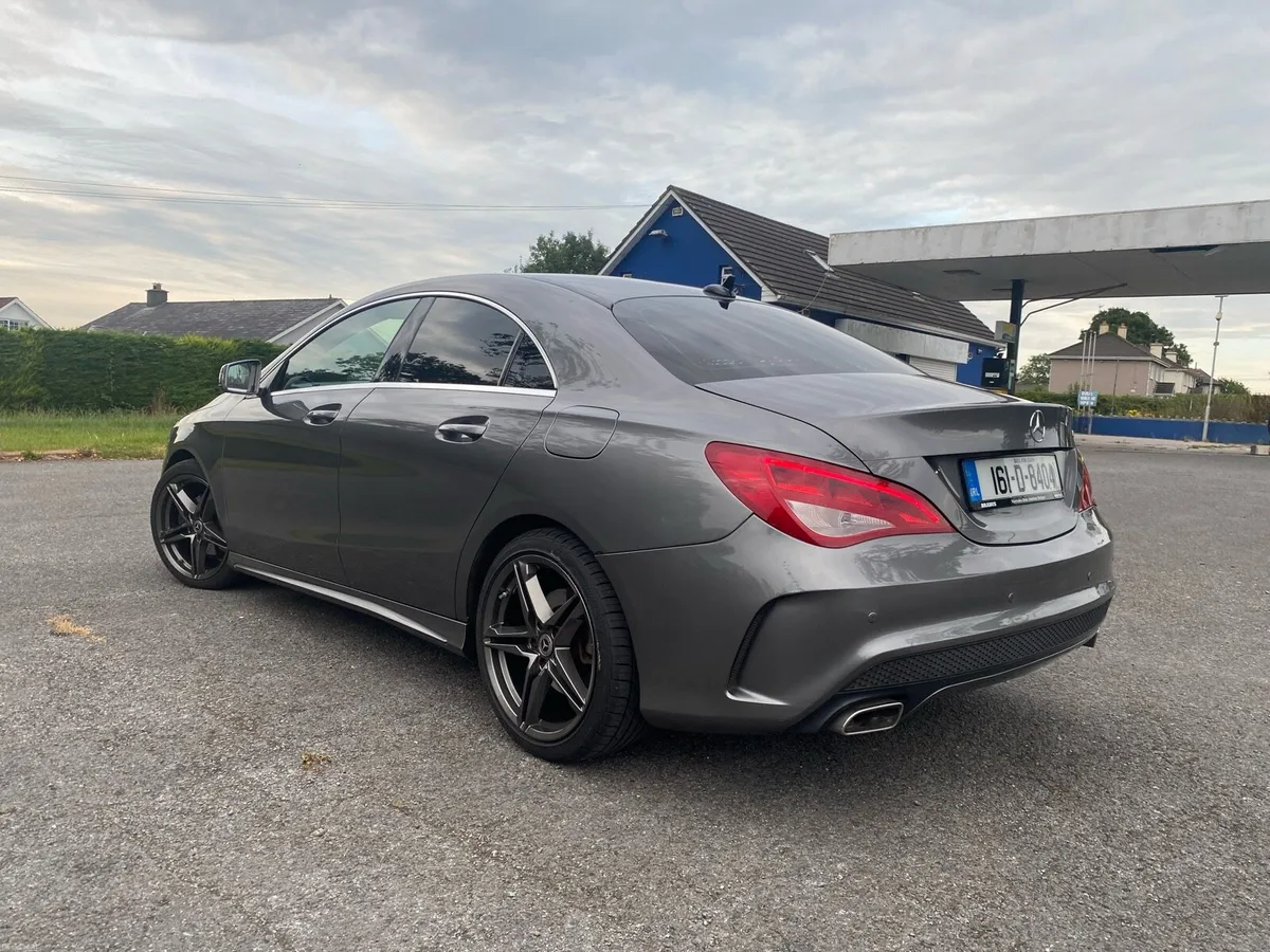 Mercedes Benz CLA 180 AMG Line - Image 5