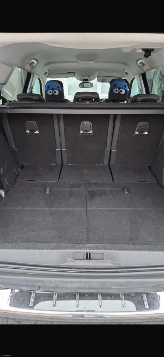 Car - Image 5