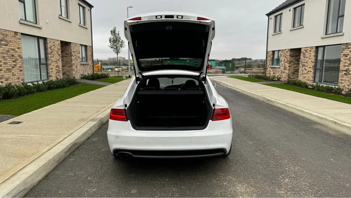 Audi A5 S-line QUATTRO Black Edition NCT03/27 MINT - Image 6