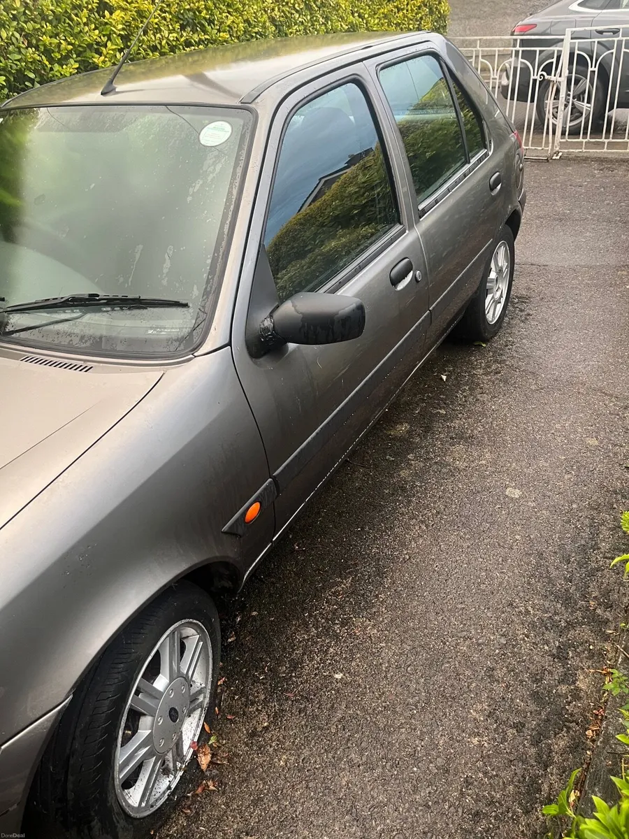 Ford Fiesta 2000 - Image 3