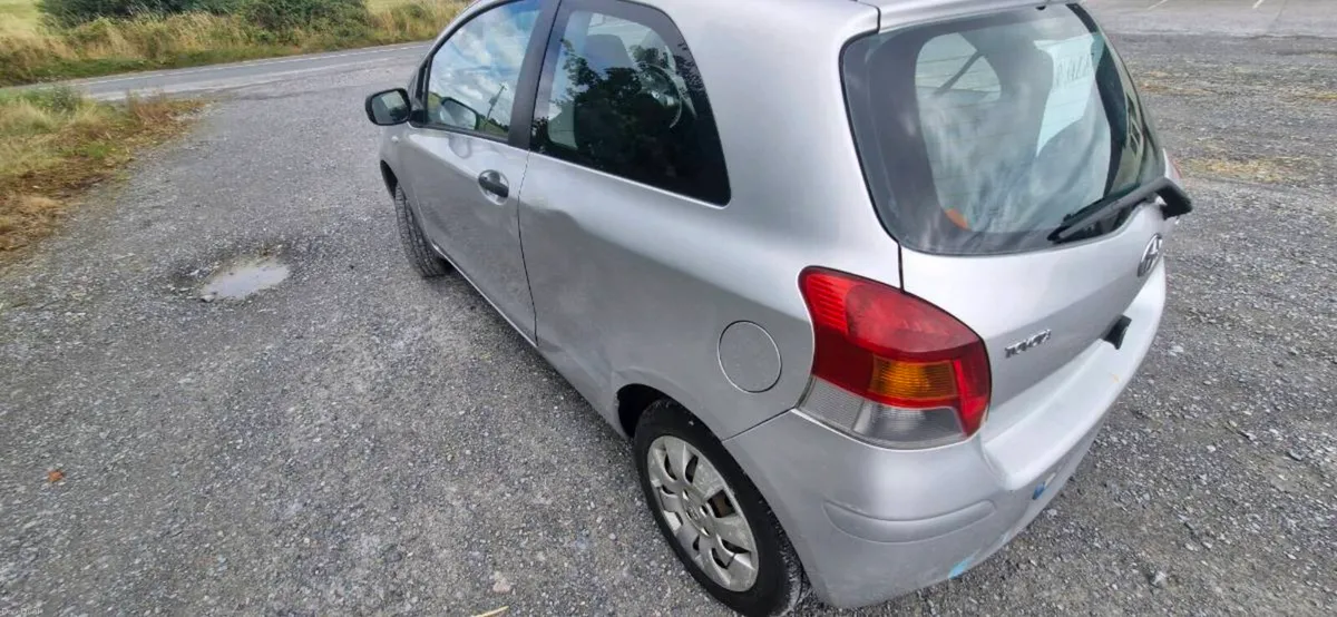 Toyota yaris 1.0 2009 - Image 4