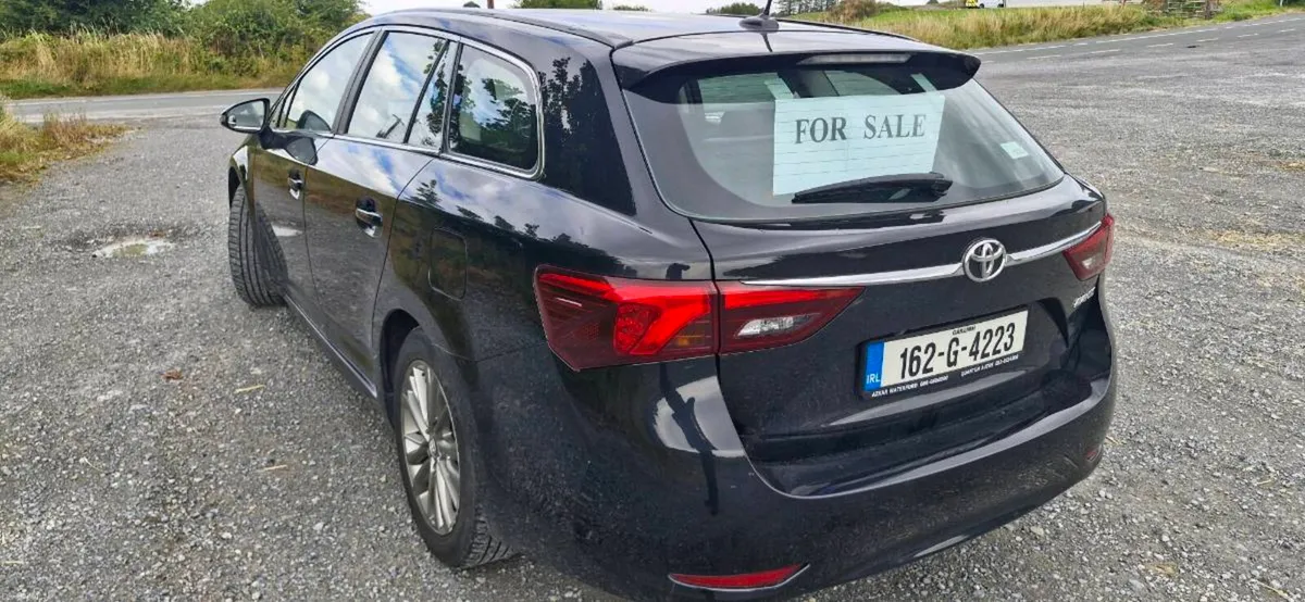 Toyota avensis 2.0 2016 - Image 3