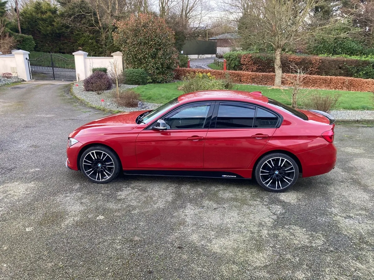 161 BMW 3 Series 316 D Manual Sport M Performance - Image 4