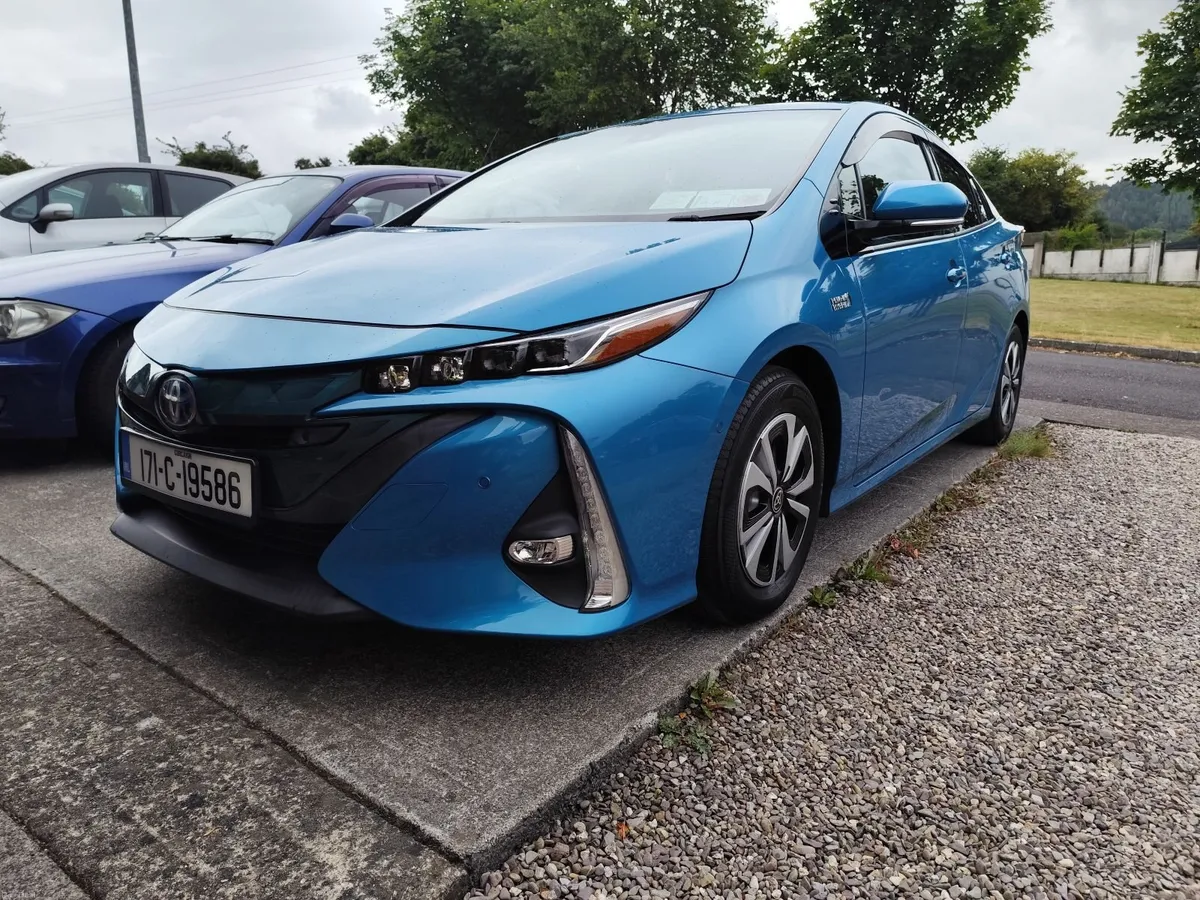 2017 Toyota Prius Plug-In!1Owner!56000Mls!New Nct! - Image 1