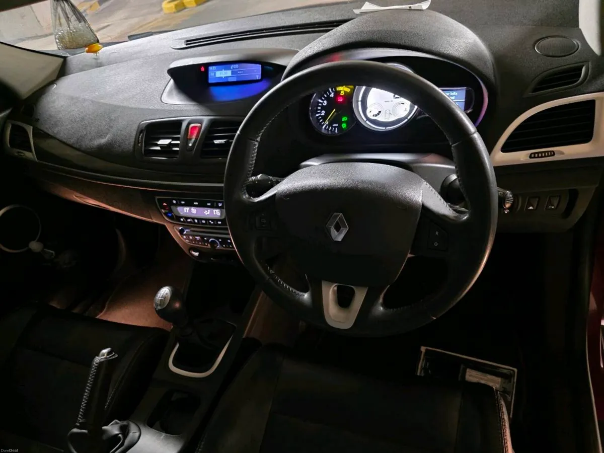 Renault megane 1.5 diesel - Image 6