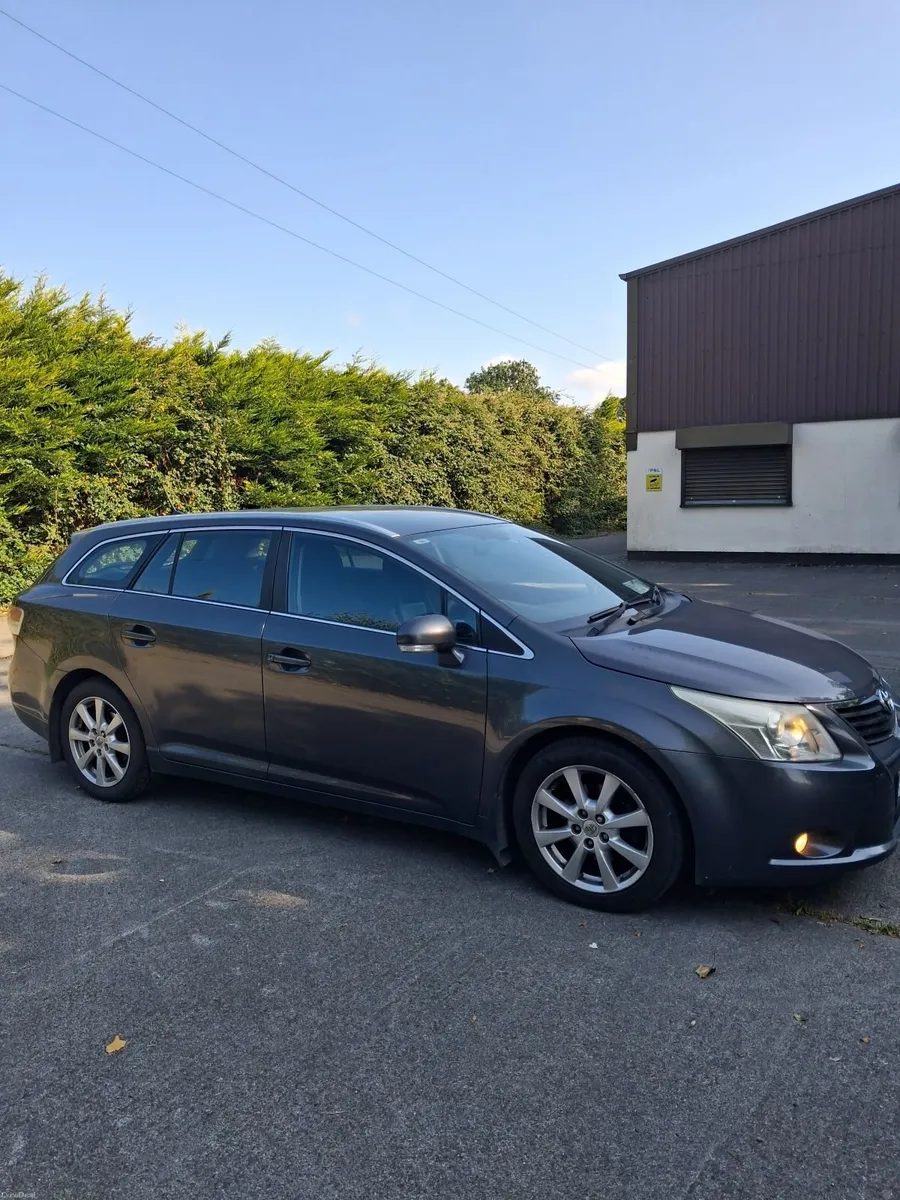 Toyota Avensis - Image 1