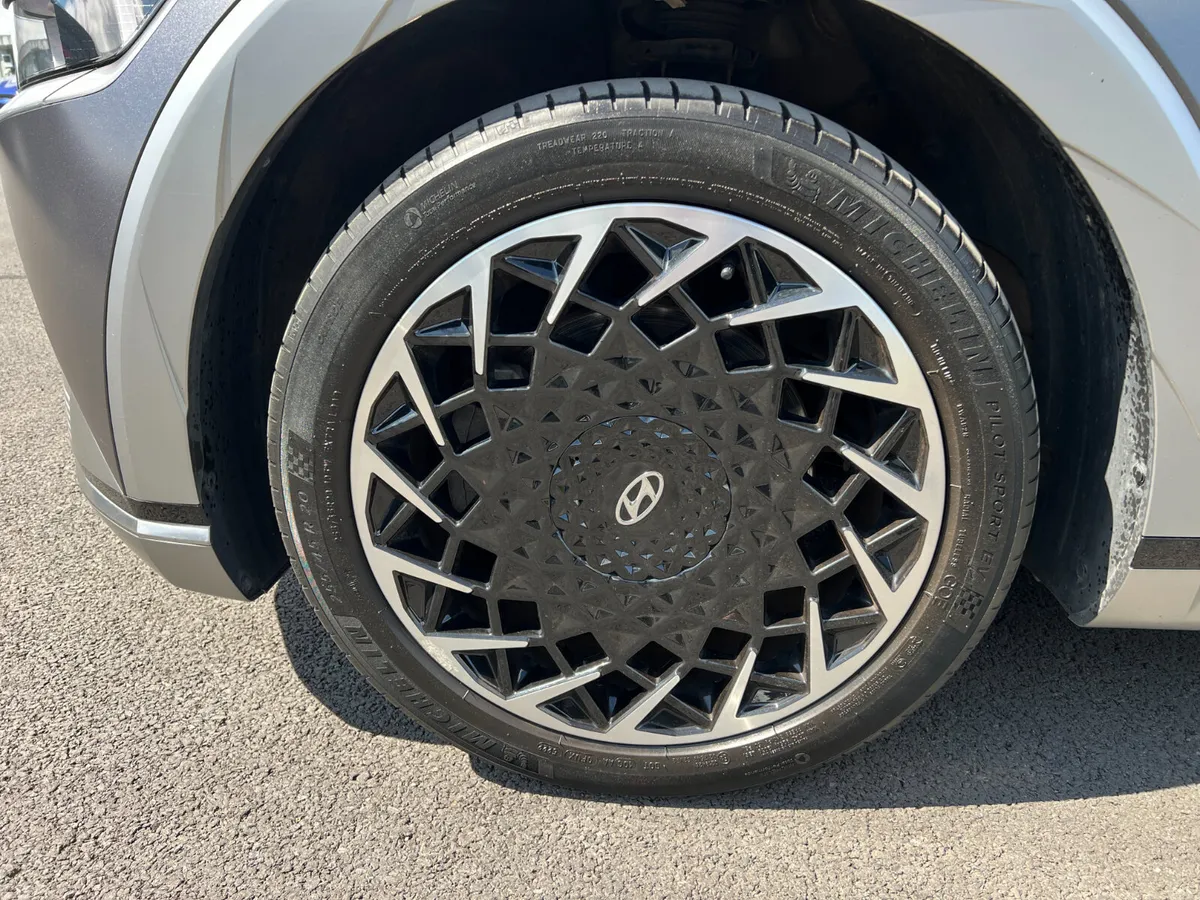 2024 Hyundai Ioniq 5 Ultimate 168kW 77 kWh EV - Image 5
