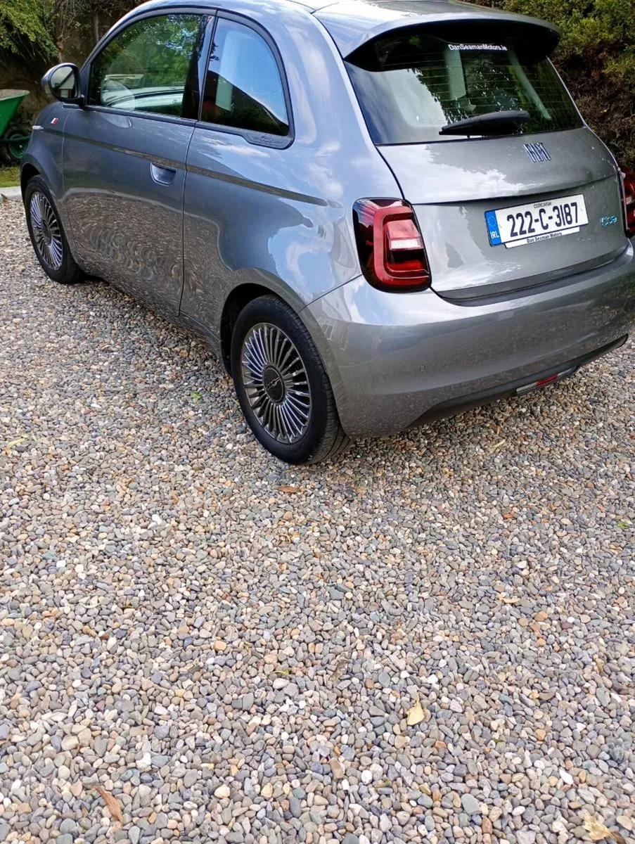 Fiat 500e - Image 2