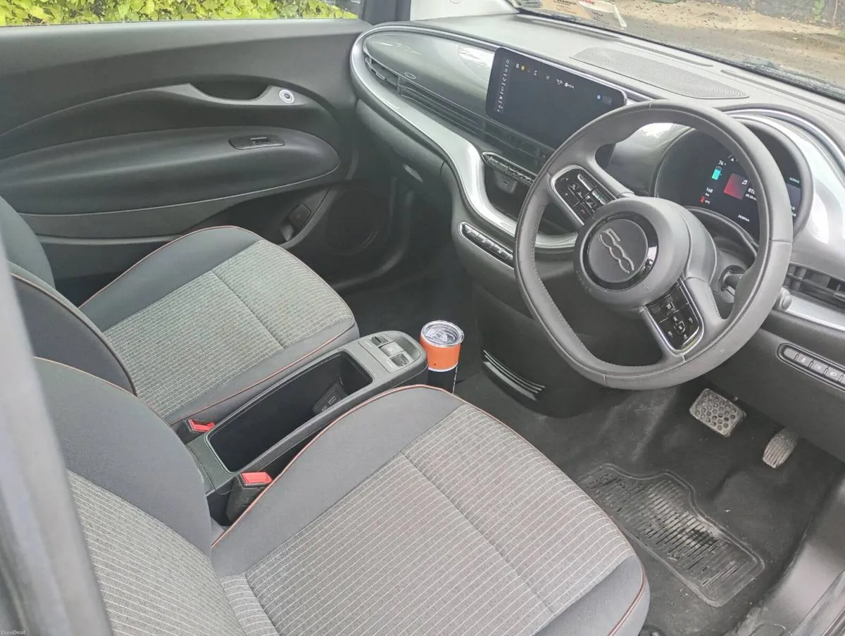 Fiat 500e - Image 6
