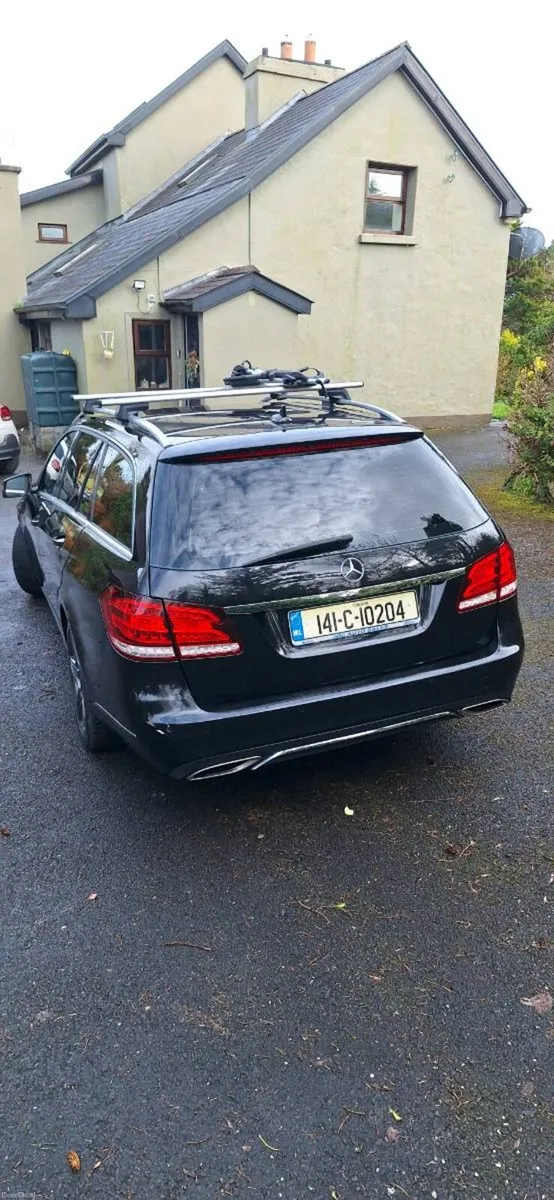 MB E220 - Image 3