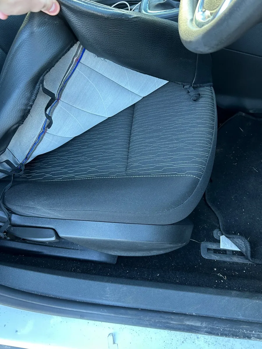 Opel Astra 2013 - Image 4