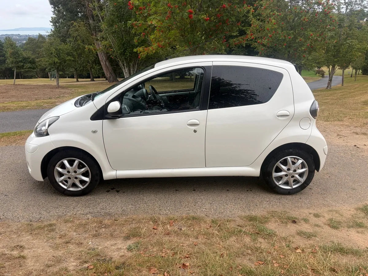 Toyota Aygo 1.0 L Manaul 11/26 Nct 10/26 tax - Image 5