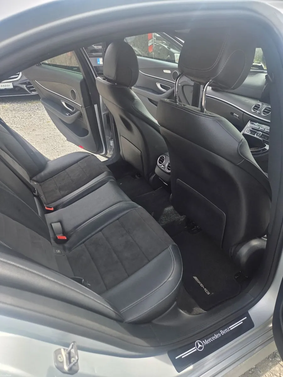 Mercedes-Benz E-Class 2016 - Image 3