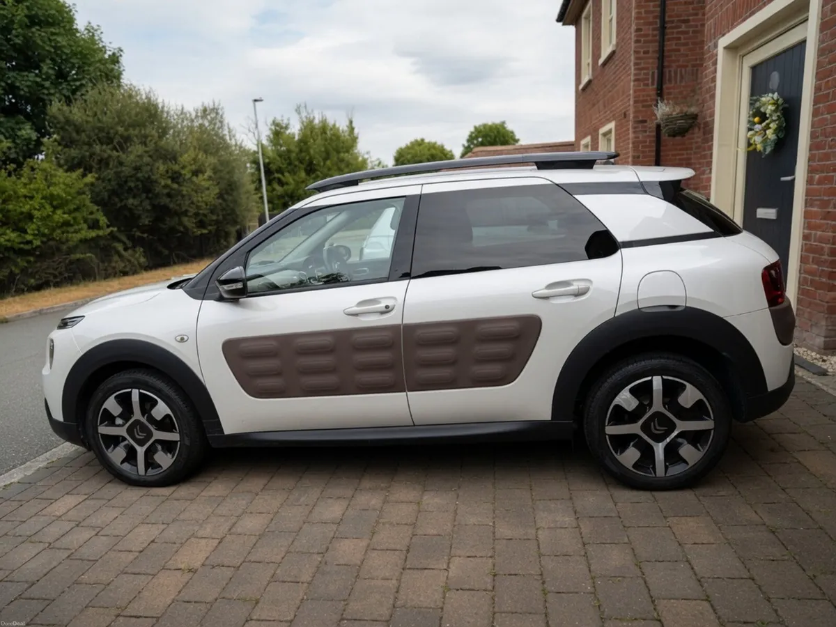 Citroen C4 Cactus T. Belt new, A. Auto/A. Carplay - Image 2