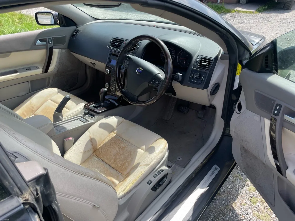 Volvo C70 vintage hard top convertible - Image 5