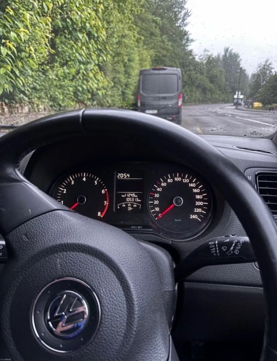 Low Mileage VW Polo - Image 3
