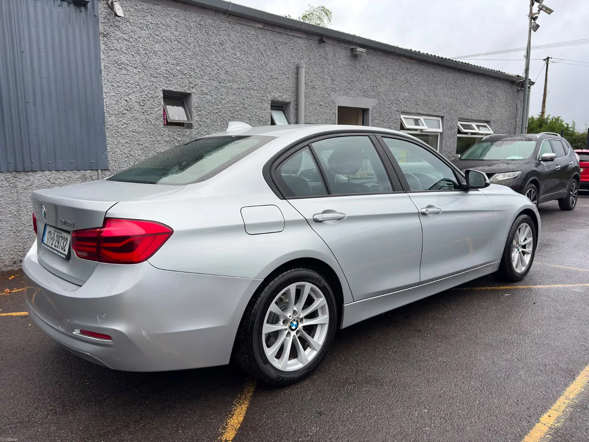 BMW 3-Series 2017 - Image 2