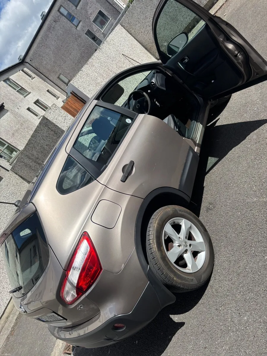 Nissan Qashqai 2012 - Image 6