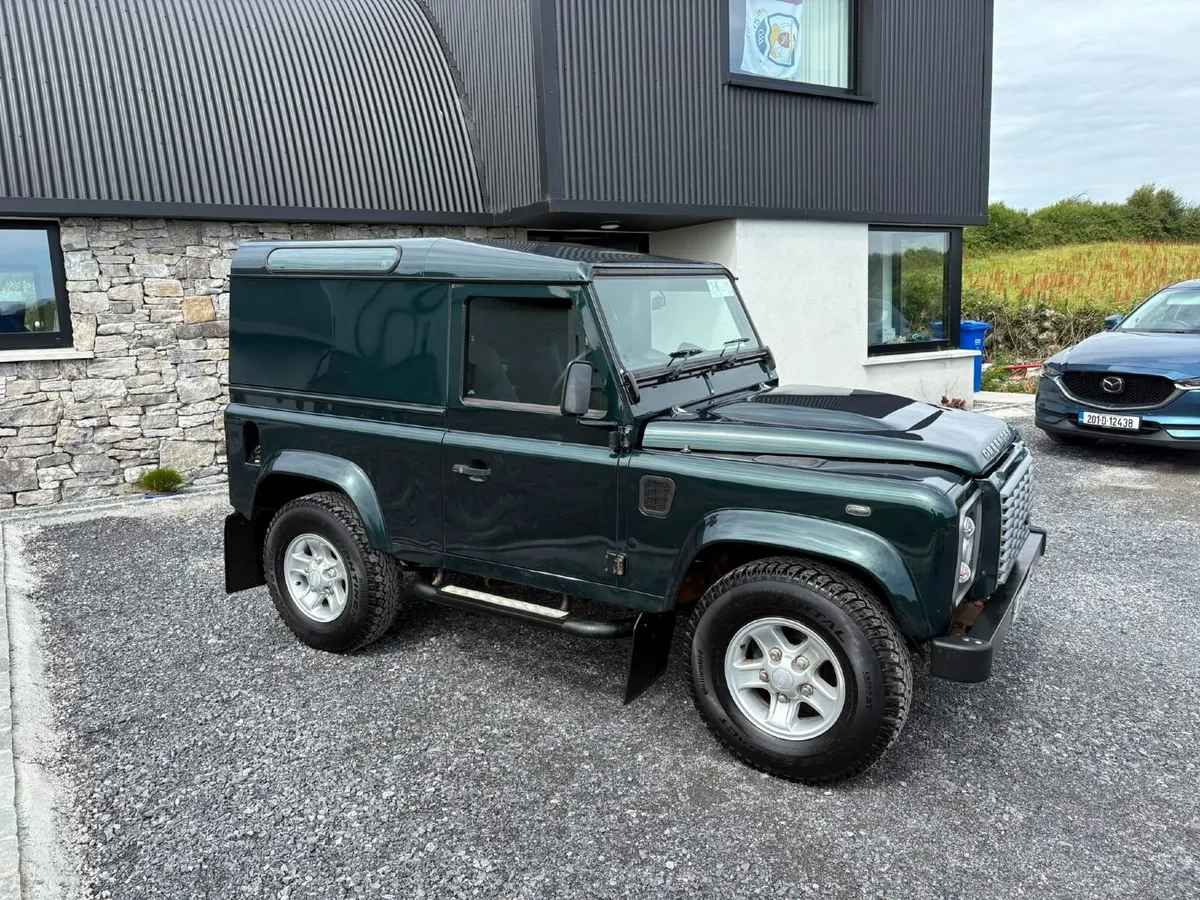 Land Rover Defender 90 2016 - Image 3