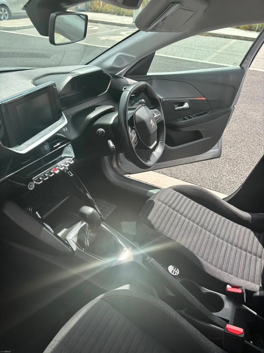 2022 Peugeot 208 - Image 1