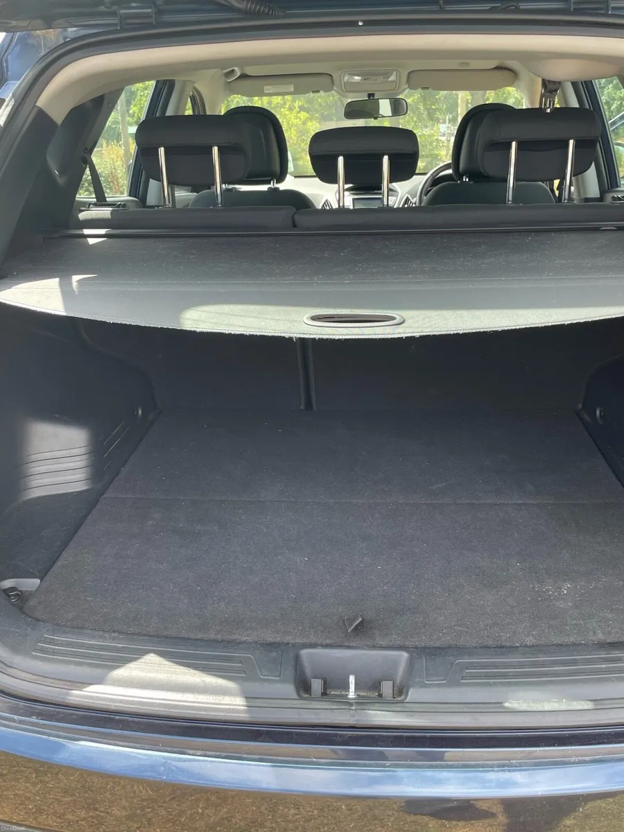 SUV - Image 3