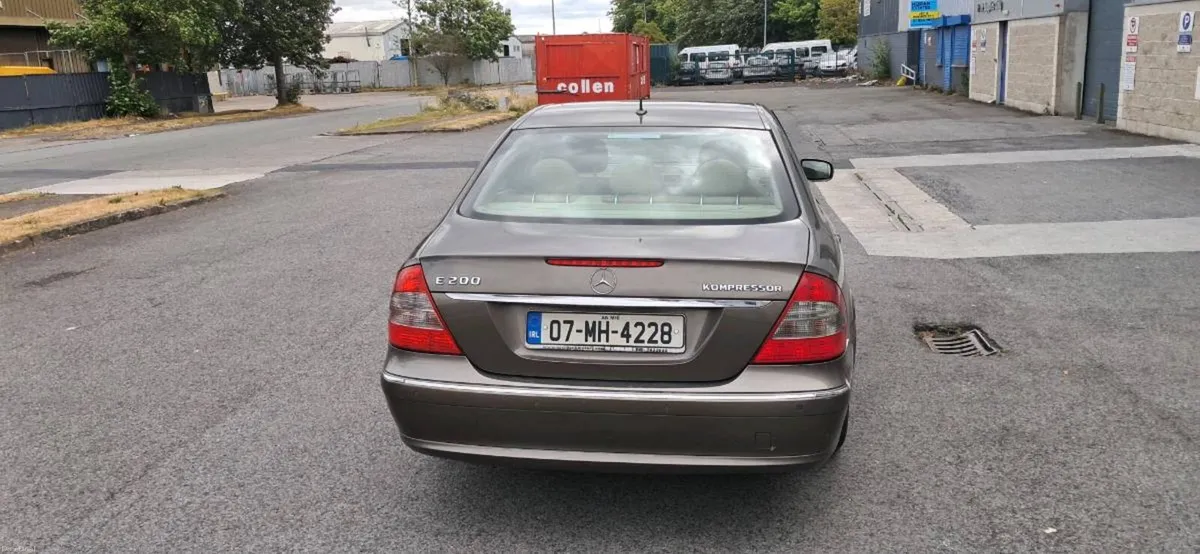 Mercedes-Benz E-Class 2007 - Image 1