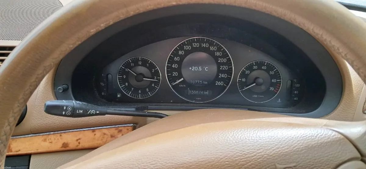 Mercedes-Benz E-Class 2007 - Image 2