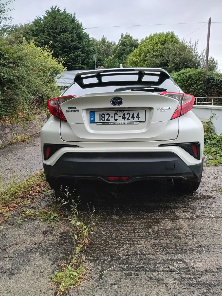 Toyota C-HR 2018 - Image 2