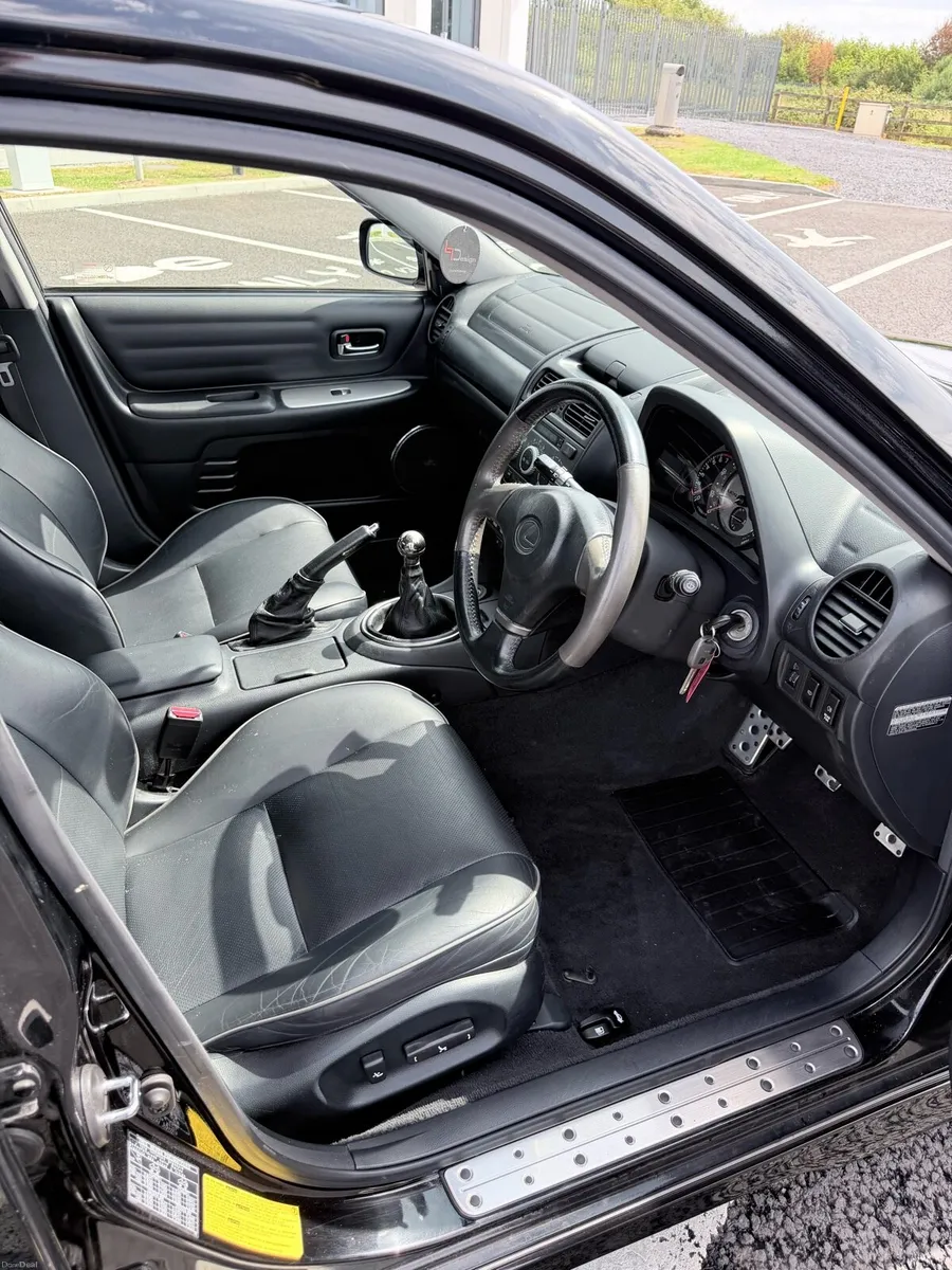2004 is200 sport - Image 6