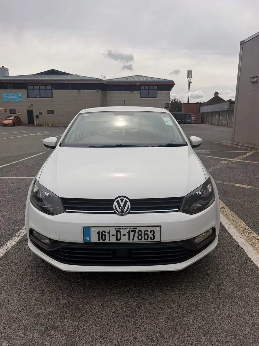 Volkswagen Polo 2016 - Image 2