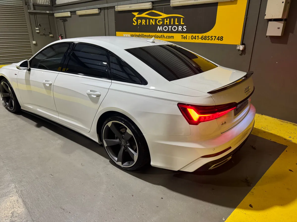 2018 Audi A6 2.0TDI 4.0 204ps Auto Black Edition - Image 3
