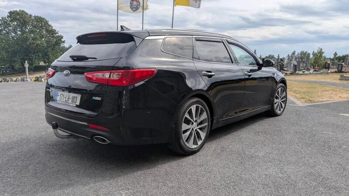 2017 Kia Optima - Image 6