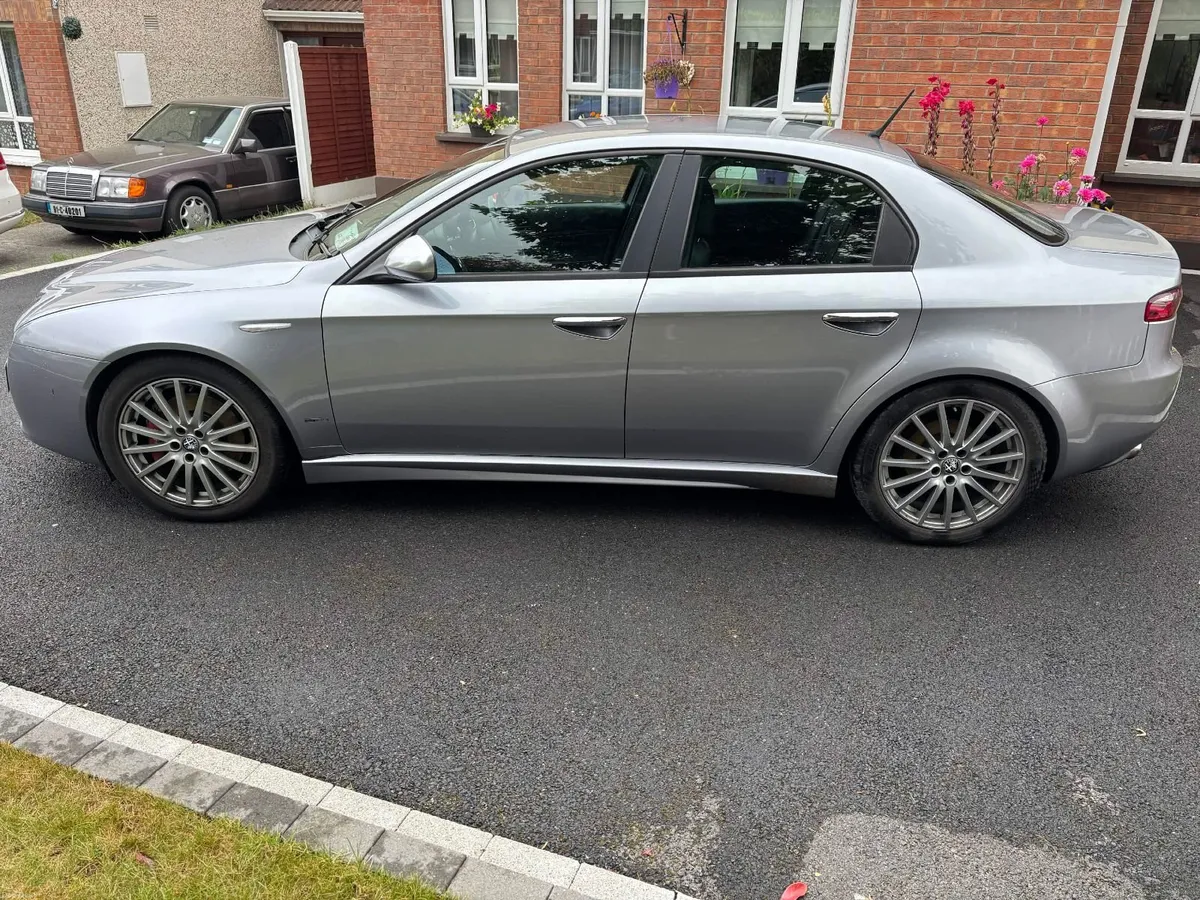 Alfa Romeo 159 2010 - Image 6